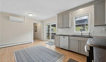20 Oak Hill Dr, Exeter, RI 02822