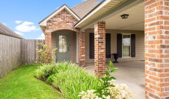 121 Acacia Ln, Abbeville, LA 70510