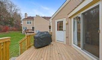 7 Silversmith Dr, Danbury, CT 06811