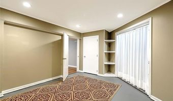 135 Foote St, Barrington, RI 02806
