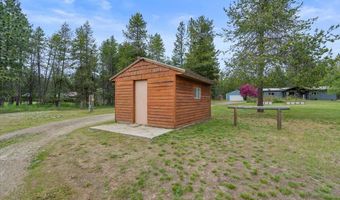 433 Shamar Dr, Blanchard, ID 83804