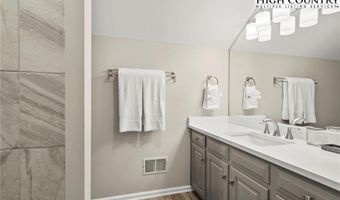 870 Clubhouse Dr A1, Banner Elk, NC 28604