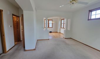 2512 Eaton Ave, Ames, IA 50010