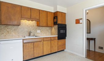 4017 N STAFFORD St, Arlington, VA 22207