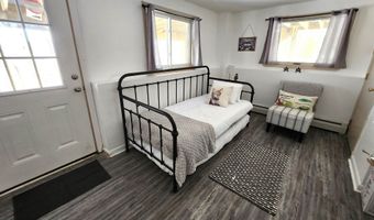 136 Summit Dr, Campton, NH 03223