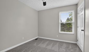 2425 Dunsworth Dr, Columbus, OH 43235