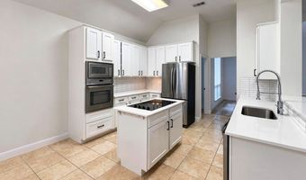 3867 Ridgelake Ct, Addison, TX 75001