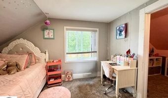 214 Philadelphia Ave, Alma, MI 48801