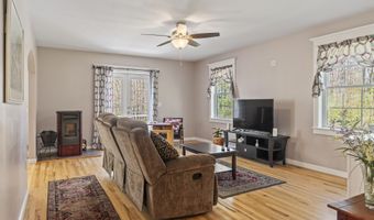 80 Maple St, Acton, ME 04001