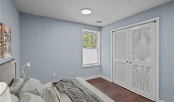 37 Dye Hill Rd, Hopkinton, RI 02832