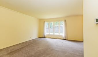 3219 Greenbriar Rd, Anderson, IN 46011