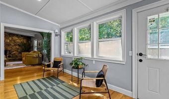 123 Stone Gate Dr, North Kingstown, RI 02852