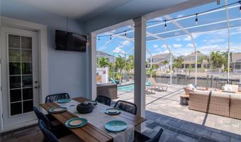 5721 SEA TURTLE Pl, Apollo Beach, FL 33572