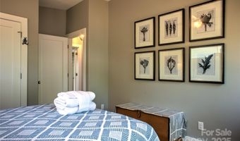 12 Upstream Way, Asheville, NC 28806