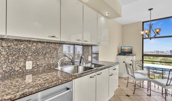 20281 E Country Club Dr 1907, Aventura, FL 33180