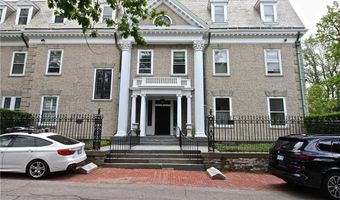 1 Oakwood Ter 7, Newport, RI 02840