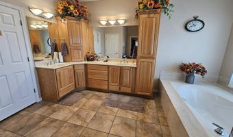 222 Hamilton Ridge Ave, Alamogordo, NM 88310