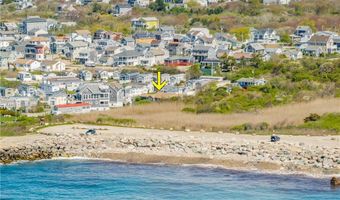 1 Offshore Rd 32, Narragansett, RI 02882