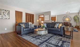 6 Connie Ln, Bella Vista, AR 72715