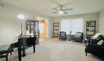 306 Shandell Dr, Bedford, IN 47421