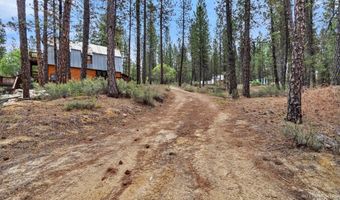 66 View Dr, Centerville, ID 83631