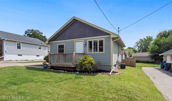 2325 E 40th Ct, Des Moines, IA 50317