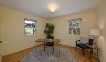 525 SOLANO Dr SE, Albuquerque, NM 87108