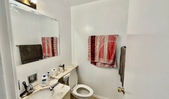 2443 E Brandenberry Ct 2A, Arlington Heights, IL 60004