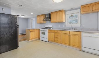 131 Blackamore Ave, Cranston, RI 02910