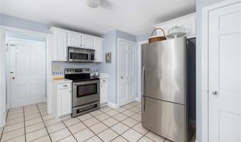 221 Trinity St, Warwick, RI 02886