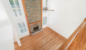 2558 Apple Ridge Ln, Amberley, OH 45236