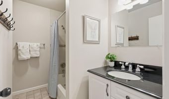 1848 CARRIAGE Dr, Annapolis, MD 21401