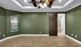 839 Shady Grv, Adkins, TX 78101