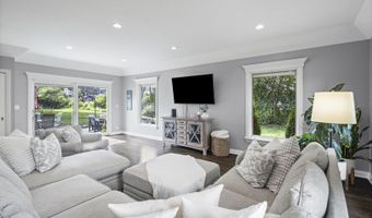516 S Patton Ave, Arlington Heights, IL 60005