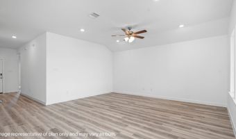 517 Robin St, Angleton, TX 77515