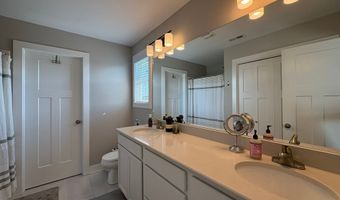 2419 NW Applewood St, Ankeny, IA 50023