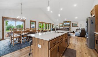 1515 Geneva Rd NE, Alexandria, MN 56308