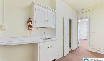 911 W Hamilton St, Allentown, PA 18101