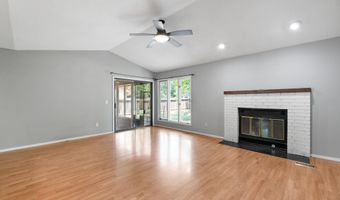 4034 Danbury St, Bel Aire, KS 67220
