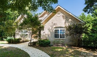 47 Timberwood Dr, Asheville, NC 28806