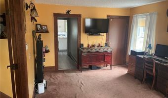 25 Earl St, Lincoln, RI 02865