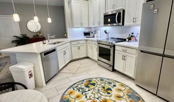 2511 W QUEEN CREEK Rd 207, Chandler, AZ 85248