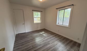 1715 School St, Anderson, CA 96007