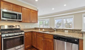 70 Great Rd B, Bedford, MA 01730