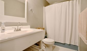 948 Pinebluff Lake Rd, Aberdeen, NC 28315