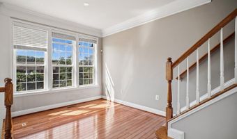 4049 COLUMBIA Pike, Arlington, VA 22204