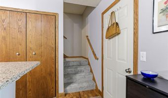 6458 158th St W 361, Apple Valley, MN 55124