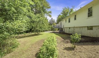 31 Roslyn Dr, Cheshire, CT 06410