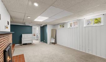 2249 Norside Dr, Alton, IL 62002