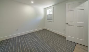 8 Shipmasters Cove Rd, Belfast, ME 04915